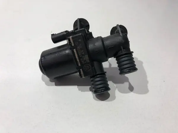 Pompa recirculare apa 6920226 BMW Seria 5 (2003-2010) [E60]