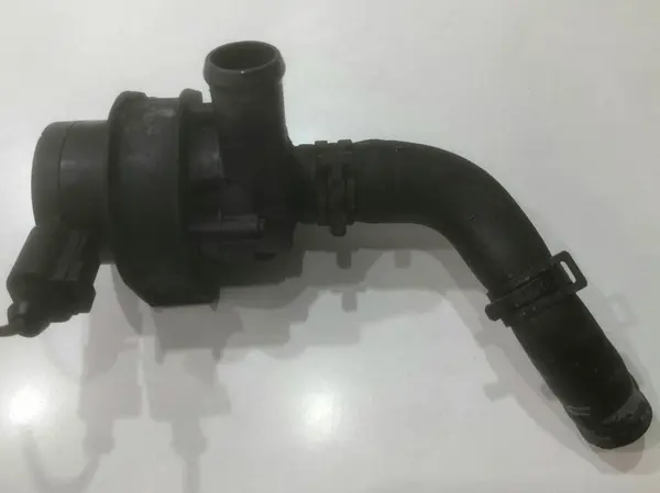 Pompa recirculare apa Audi A4 (2007-2011) [8K2, B8] 2.0 tfsi CDNC