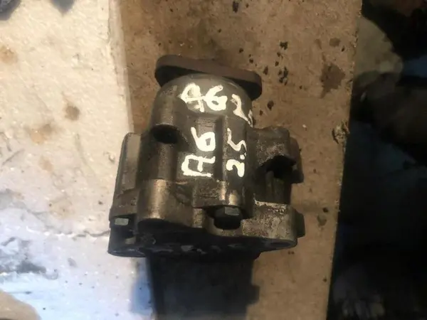 Pompa servodirectie 4b0145156p Audi A4 (2001-2004) [8E2, B6] 2.5 tdi