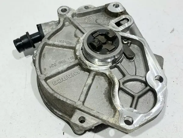 Pompa vacuum 03L145100B Seat Leon 2 facelift (2009-2012) 1.6 tdi CAY