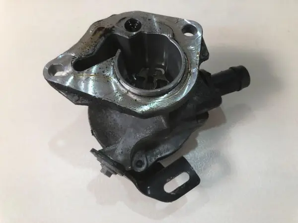 Pompa vacuum 8201005306 Nissan Kubistar (2003->) 1.5 dci K9K (846)