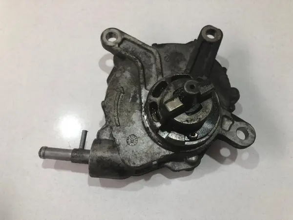 Pompa vacuum Toyota Corolla (2001-2007) 2.2 d4d 177 cp