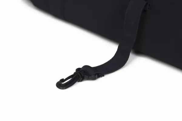 Port bebe Easy Go Echo Carrier, cu intaritura si manere pentru transport, cu husa de picioruse si capotina, dimensiune 75 x 30 x 20 cm, Ebony Black