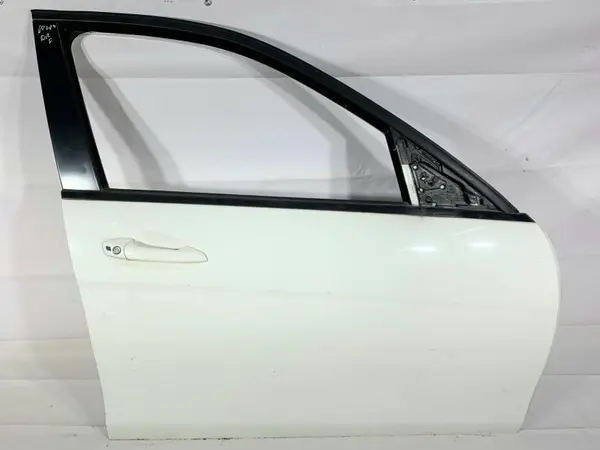 Portiera usa dreapta fata culoare 650 - alb calcit Mercedes C-Class (2007-2010) [W204]