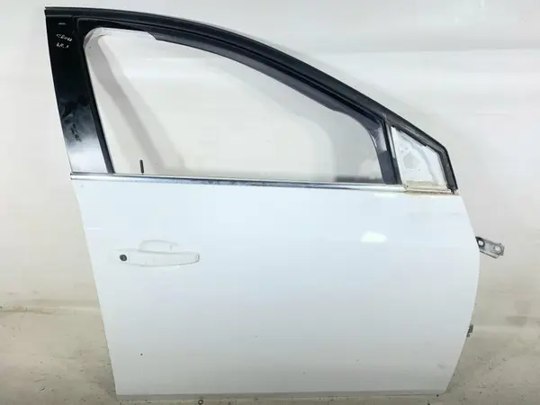 Portiera usa dreapta fata culoare alba Chevrolet Cruze (2009->) [J300]