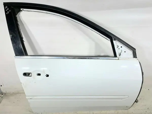 Portiera usa dreapta fata culoare alba Renault Laguna 3 facelift (2010-2013)