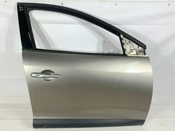 Portiera usa dreapta fata culoare crem Renault Megane 3 (2008-2012)