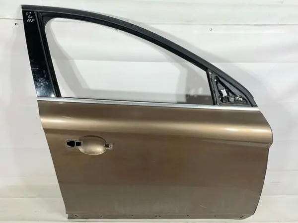 Portiera usa dreapta fata culoare terra bronze Volvo XC60 facelift (2013-2017)