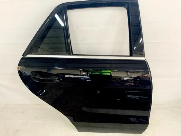 Portiera usa dreapta spate culoare neagra Mercedes ML (06.2011-> [w166]