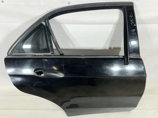 Portiera usa dreapta spate culoare negru - 040 unilack Mercedes E-Class (2009-2016) [W212]