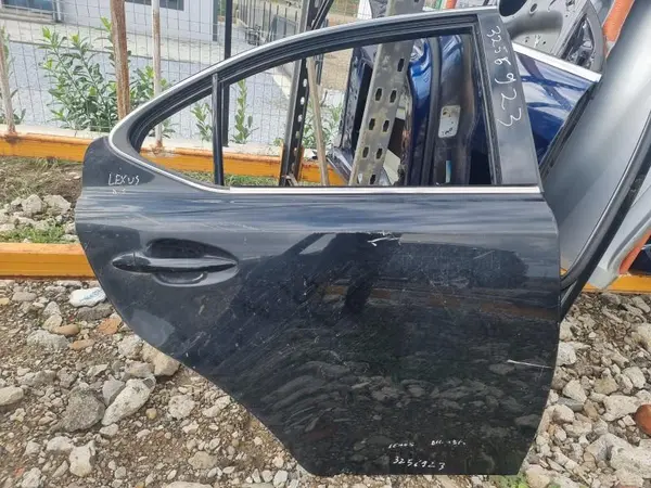 Portiera usa dreapta spate Lexus IS 2 (2005-2013)
