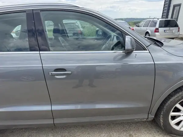 Portiera usa fata dreapta culoare gri - lx7r Audi Q3 facelift (2014-2018)