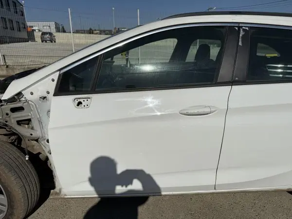 Portiera usa fata stanga culoare alb - gaz (40r) Opel Astra K (2015-2019)