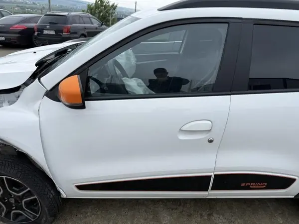 Portiera usa fata stanga culoare alba Dacia Spring (2021-2022)
