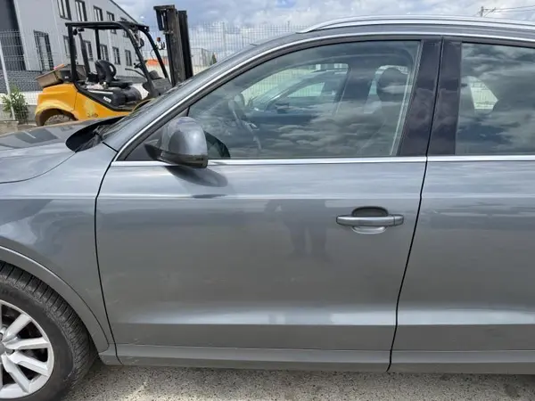 Portiera usa fata stanga culoare gri - lx7r Audi Q3 facelift (2014-2018)