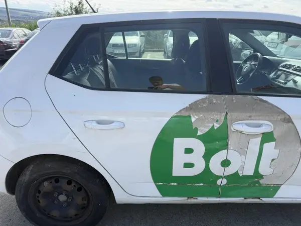 Portiera usa spate dreapta cu defect culoare alba - lf9e Skoda Fabia 3 (2014-2018)