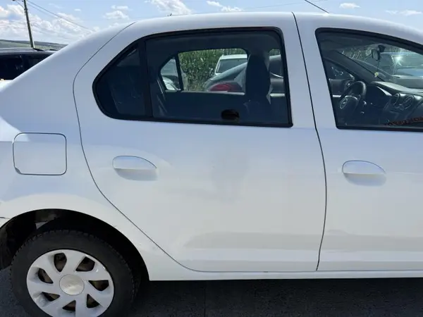 Portiera usa spate dreapta culoare alba Dacia Logan 2 facelift (2017-2020)