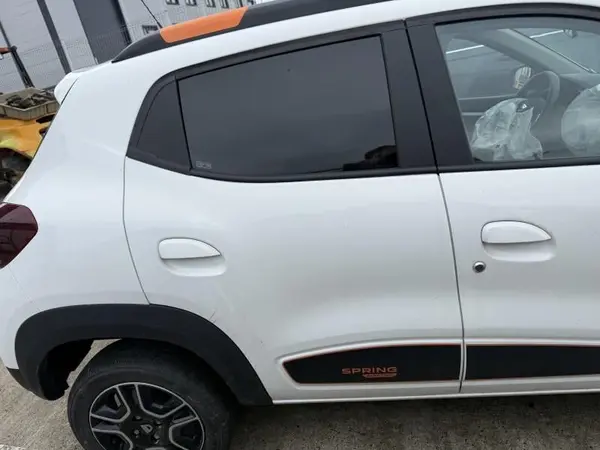Portiera usa spate dreapta culoare alba Dacia Spring facelift (2022-2024)