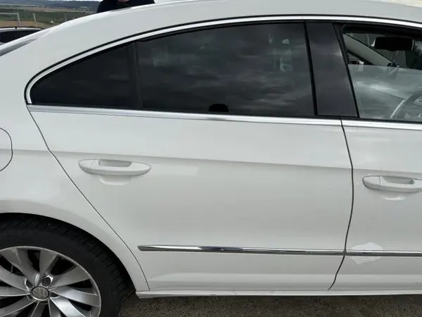 Portiera usa spate dreapta culoare alba - lb9a Volkswagen Passat CC (2008-2012)