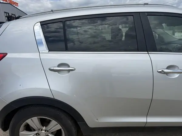 Portiera usa spate dreapta culoare argintie Kia Sportage (2010-2015)