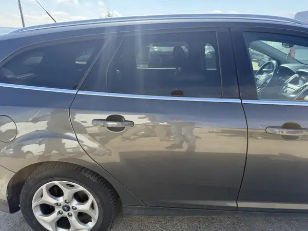 Portiera usa spate dreapta culoare gri - magnetic Ford Focus 3 (2011-2015)