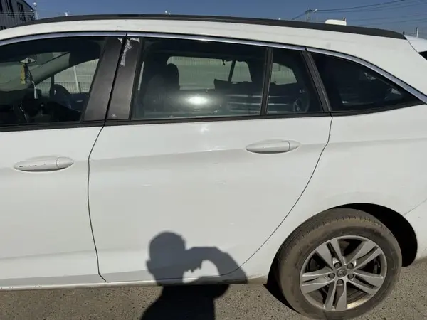 Portiera usa spate stanga culoare alb - gaz (40r) Opel Astra K (2015-2019)