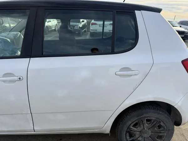 Portiera usa spate stanga culoare alb - lf9e Skoda Fabia 2 facelift (2010-2014)