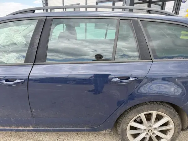 Portiera usa spate stanga culoare albastru - lf5a Skoda Octavia 3 (2013-2017 )