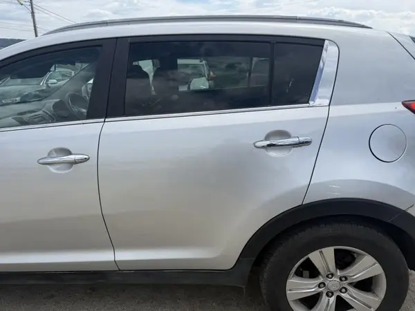 Portiera usa spate stanga culoare argintie Kia Sportage (2010-2015)