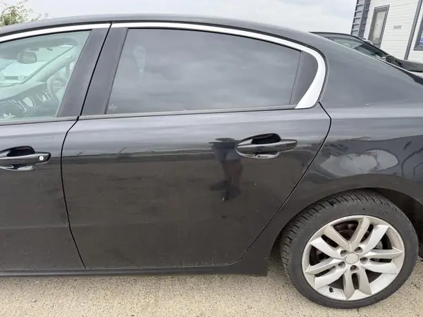Portiera usa spate stanga culoare negru - ktv Peugeot 508 facelift (2014-2018)