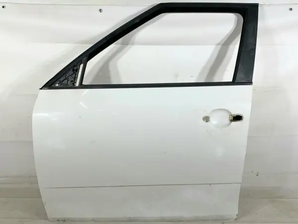 Portiera usa stanga fata culoare alb - lf9e Skoda Fabia 2 (2006-2010)