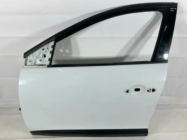 Portiera usa stanga fata culoare alba Renault Megane 3 (2008-2012)