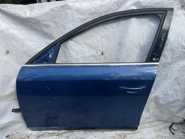 Portiera usa stanga fata culoare albastra cod: lz5v Audi A4 (2007-2011) [8K2, B8]