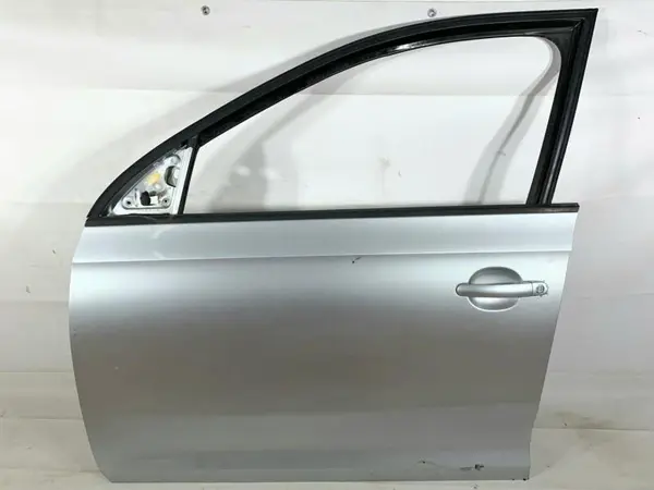 Portiera usa stanga fata culoare argintie - la7w Skoda Rapid facelift (2017-2019)