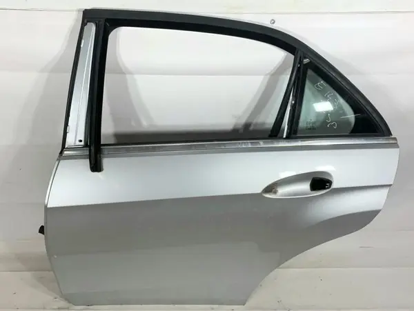 Portiera usa stanga spate culoare argintiu - 775 Mercedes E-Class (2009->) [W212]