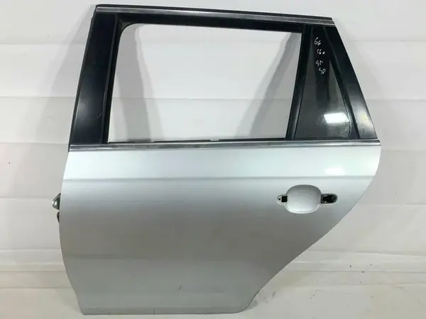 Portiera usa stanga spate culoare gri - la7w Volkswagen Golf 5 (2004-2009)