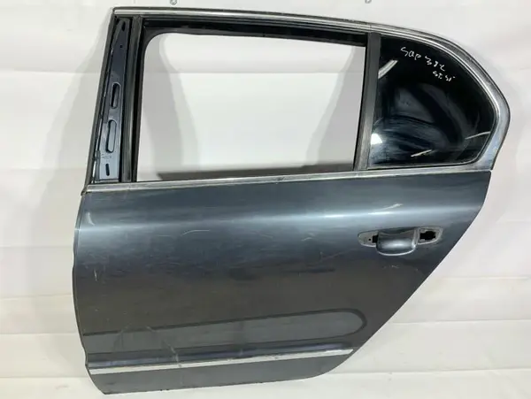 Portiera usa stanga spate culoare gri - lf8j Skoda Superb 2 (2008-2013)