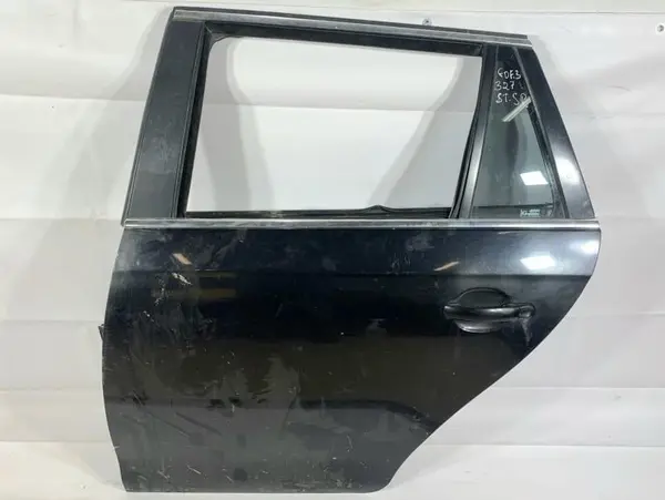 Portiera usa stanga spate culoare negru - lc9x Volkswagen Golf 5 (2004-2009)
