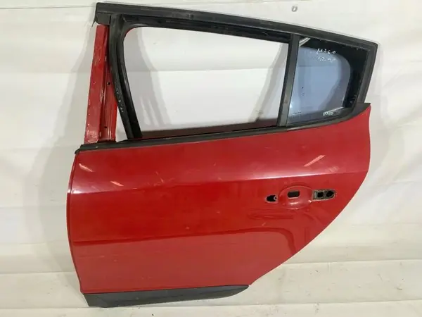 Portiera usa stanga spate culoare rosie Renault Megane 3 (2008-2012)