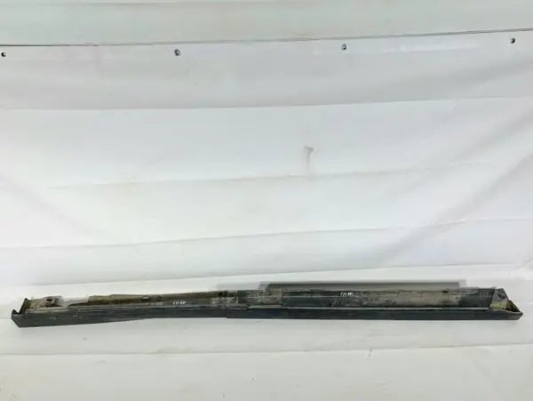 Prag dreapta culoare alba Ford Grand C-Max (2010-2015)
