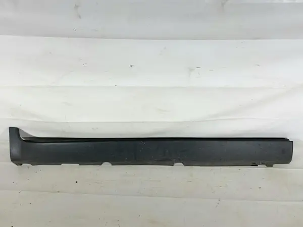Prag dreapta culoare alba - frozen white Ford Kuga (2008-2012)