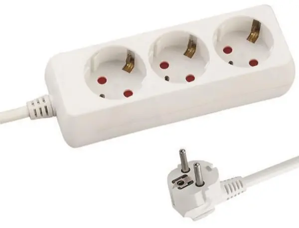 Prelungitor EUROLAMP SA - 10326, 3 prize, 1.5m, alb