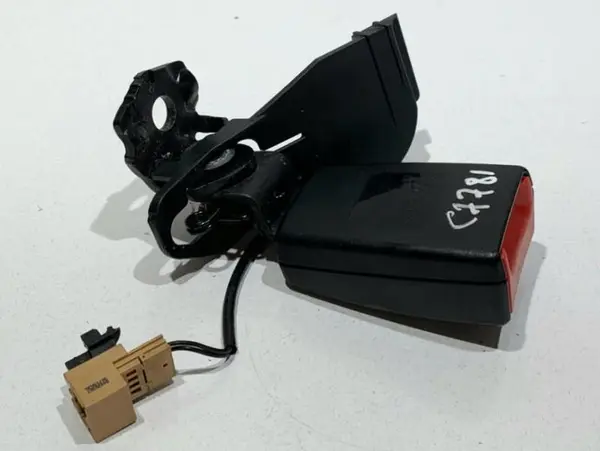 Pretensioner centura de siguranta dreapta spate Audi A6 facelift (2014-2018) [4G,C7]