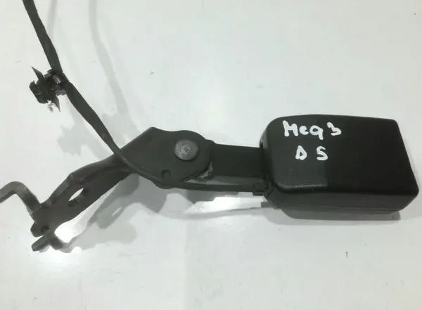 Pretensioner centura de siguranta dreapta spate b6021666 Renault Megane 3 (2008-2012)