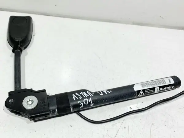 Pretensioner centura dreapta fata 13332664 Opel Astra J (2009-2012)