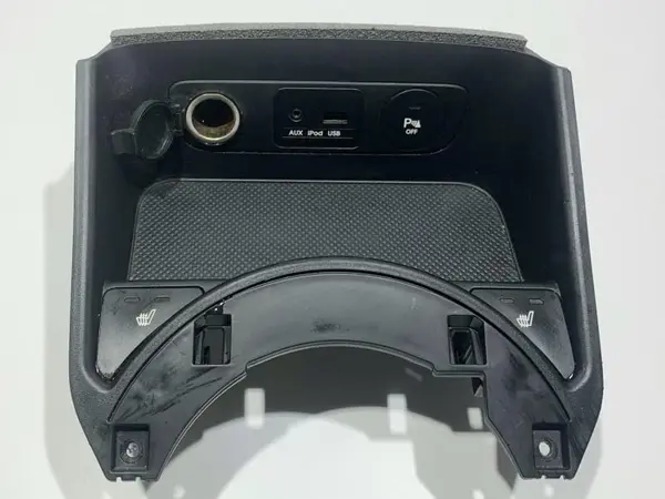 Priza aux si usb 84631-3W900 Kia Sportage (2010-2015)