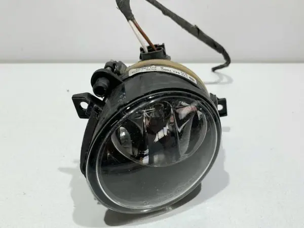Proiector ceata dreapta 1T0941700C Volkswagen Touran facelift (2006-2010)