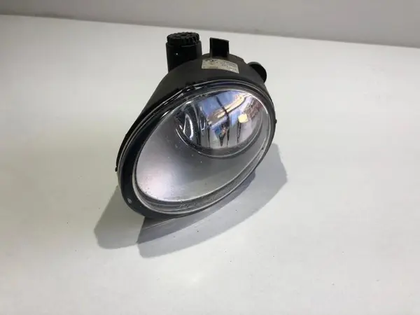Proiector ceata dreapta 3d0941700b Volkswagen Phaeton (2002-2010)