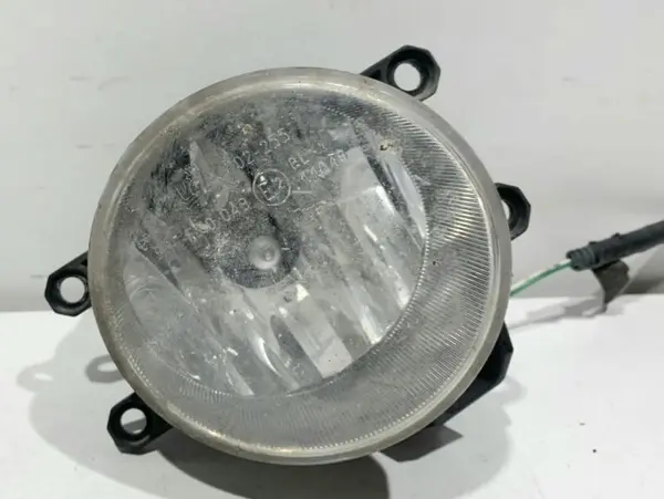 Proiector ceata dreapta 81210-02110 Toyota Avensis facelift (2012-2015) [T27]