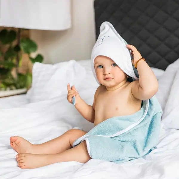 Prosop de baie pentru bebelusi cu capison 76x76 cm Baby Ono Terry 09